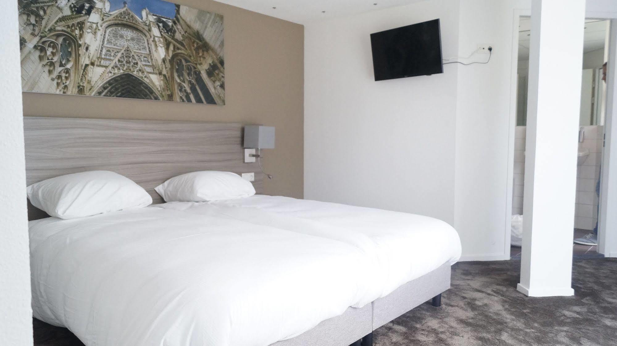 Fletcher Kloosterhotel Willibrordhaeghe ดูร์เนอ ภายนอก รูปภาพ